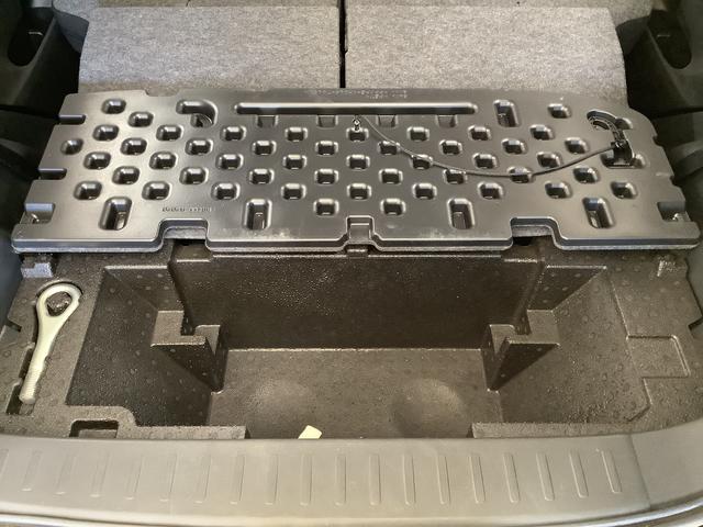 ムーヴカスタム X CDオーディオ スマートキー オートエアコン走行無制限1年保証 アイドリングストップ CDオーディオ LEDヘッドライト プッシュスタート 横滑り防止装置 オートライト オートエアコン ドアバイザー 電動格納ミラー 14インチ純正アルミホイール(兵庫県)の中古車