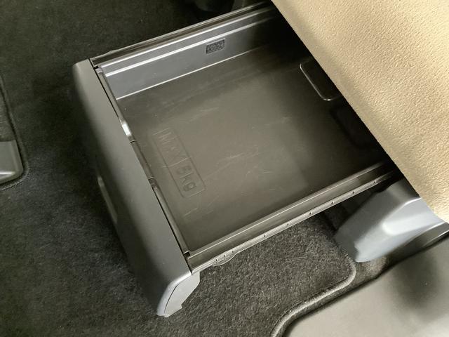 ムーヴキャンバスＸメイクアップリミテッド　ＳＡIII　ナビ　全方位カメラ１年保証　ＥＴＣ　両側電動スライドドア　ナビ　全方位カメラ　Ｂｌｕｅｔｏｏｔｈ　オートマチックハイビーム　アイドリングストップ　プッシュスタート　横滑り防止装置　オートライト　オートエアコン（兵庫県）の中古車