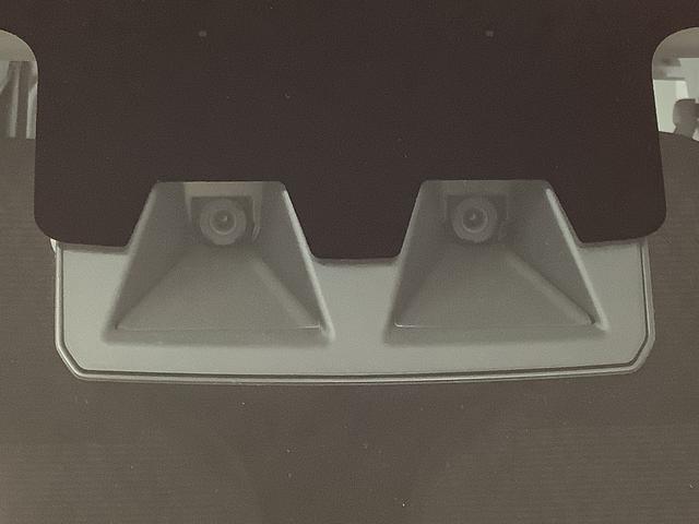 ハイゼットカーゴDX CVT ワンオーナー 前後コーナーセンサー キーレス走行無制限1年保証 前後コーナーセンサー CVT車 ワンオーナー オートマチックハイビーム キーレスエントリー アイドリングストップ 横滑り防止装置 オートライト ヘッドライトレベライザー ラジオ(兵庫県)の中古車