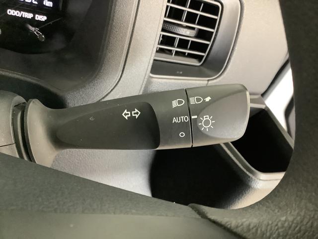 ハイゼットカーゴDX CVT ワンオーナー 前後コーナーセンサー キーレス走行無制限1年保証 前後コーナーセンサー CVT車 ワンオーナー オートマチックハイビーム キーレスエントリー アイドリングストップ 横滑り防止装置 オートライト ヘッドライトレベライザー ラジオ(兵庫県)の中古車