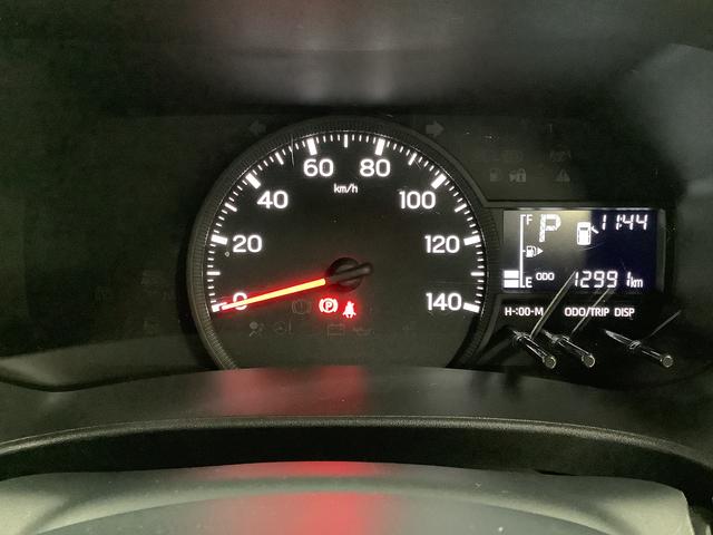 ハイゼットカーゴＤＸ　ＣＶＴ　ワンオーナー　前後コーナーセンサー　キーレス走行無制限１年保証　前後コーナーセンサー　ワンオーナー　ＣＶＴ車　オートマチックハイビーム　アイドリングストップ　キーレスエントリー　横滑り防止装置　オートライト　ヘッドライトレベライザー　ラジオ（兵庫県）の中古車