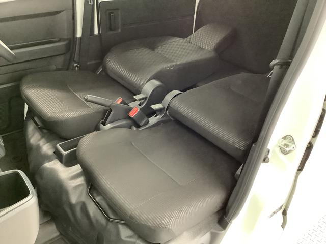 ハイゼットカーゴＤＸ　雹害車両　ＣＶＴ　前後コーナーセンサー　キーレス雹害車両　１年保証　前後コーナーセンサー　ＣＶＴ車　オートマチックハイビーム　アイドリングストップ　キーレスエントリー　横滑り防止装置　オートライト　ヘッドライトレベライザー　パワーウィンドウ（兵庫県）の中古車