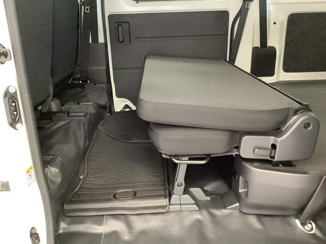 ハイゼットカーゴＤＸ　雹害車両　ＣＶＴ　前後コーナーセンサー　キーレス雹害車両　１年保証　前後コーナーセンサー　ＣＶＴ車　オートマチックハイビーム　アイドリングストップ　キーレスエントリー　横滑り防止装置　オートライト　ヘッドライトレベライザー　パワーウィンドウ（兵庫県）の中古車