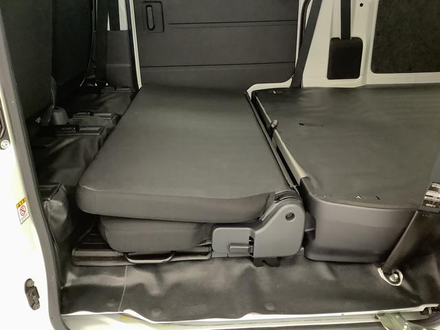 ハイゼットカーゴＤＸ　雹害車両　ＣＶＴ　前後コーナーセンサー　キーレス雹害車両　１年保証　前後コーナーセンサー　ＣＶＴ車　オートマチックハイビーム　アイドリングストップ　キーレスエントリー　横滑り防止装置　オートライト　ヘッドライトレベライザー　パワーウィンドウ（兵庫県）の中古車