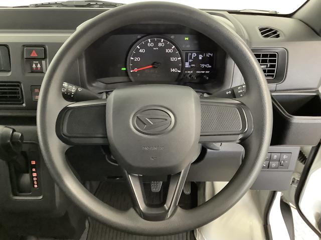 ハイゼットカーゴDX 4WD CVT 前後コーナーセンサー キーレス ラジオ走行無制限1年保証 前後コーナーセンサー 4WD CVT車 オートマチックハイビーム アイドリングストップ キーレスエントリー 横滑り防止装置 オートライト ヘッドライトレベライザー ラジオ(兵庫県)の中古車