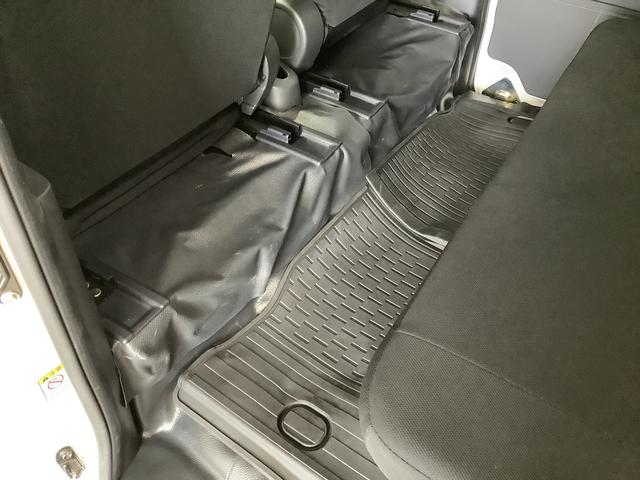 ハイゼットカーゴDX 4WD CVT 前後コーナーセンサー キーレス ラジオ走行無制限1年保証 前後コーナーセンサー 4WD CVT車 オートマチックハイビーム アイドリングストップ キーレスエントリー 横滑り防止装置 オートライト ヘッドライトレベライザー ラジオ(兵庫県)の中古車