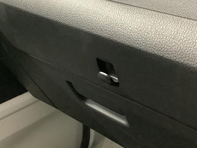 ハイゼットトラックスタンダード 4WD CVT 前後コーナーセンサー ラジオ走行無制限1年保証 前後コーナーセンサー 4WD CVT車 3方開 オートマチックハイビーム アイドリングストップ 横滑り防止装置 オートライト ヘッドライトレベライザー ラジオ スマートアシスト(兵庫県)の中古車