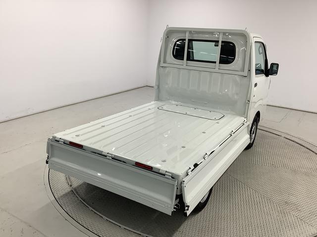 ハイゼットトラックスタンダード 4WD CVT 前後コーナーセンサー ラジオ走行無制限1年保証 前後コーナーセンサー 4WD CVT車 3方開 オートマチックハイビーム アイドリングストップ 横滑り防止装置 オートライト ヘッドライトレベライザー ラジオ スマートアシスト(兵庫県)の中古車