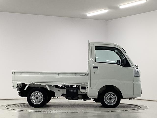 ハイゼットトラックスタンダード　ＣＶＴ　前後コーナーセンサー　荷台マット走行無制限１年保証　前後コーナーセンサー　ＣＶＴ車　３方開　荷台マット　オートマチックハイビーム　アイドリングストップ　横滑り防止装置　オートライト　ヘッドライトレベライザー　ラジオ　スペアタイヤ（兵庫県）の中古車