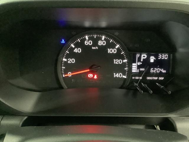 ハイゼットトラックスタンダード　ＣＶＴ　前後コーナーセンサー　荷台マット走行無制限１年保証　前後コーナーセンサー　ＣＶＴ車　３方開　荷台マット　オートマチックハイビーム　アイドリングストップ　横滑り防止装置　オートライト　ヘッドライトレベライザー　ラジオ　スペアタイヤ（兵庫県）の中古車