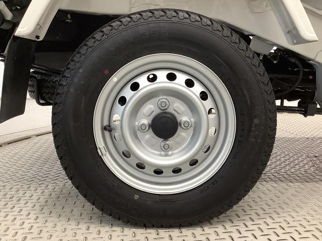 ハイゼットトラックスタンダード　ＣＶＴ　前後コーナーセンサー　荷台マット走行無制限１年保証　前後コーナーセンサー　ＣＶＴ車　３方開　荷台マット　オートマチックハイビーム　アイドリングストップ　横滑り防止装置　オートライト　ヘッドライトレベライザー　ラジオ　スペアタイヤ（兵庫県）の中古車