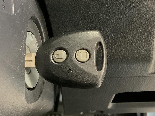 ハイゼットトラックジャンボ ワンオーナー 5MT CDオーディオ 荷台作業灯走行無制限1年保証 ワンオーナー MT車 CDオーディオ 3方開 荷台作業灯 キーレスエントリー ゲートプロテクター ドアバイザー ヘッドライトレベライザー マニュアルエアコン スペアタイヤ(兵庫県)の中古車