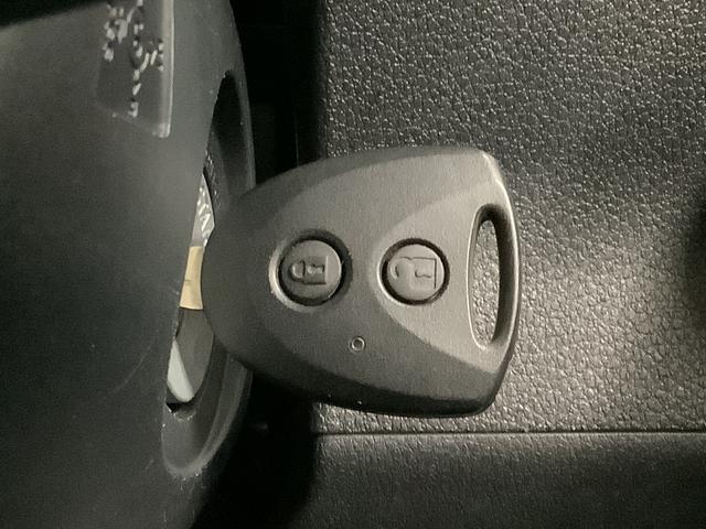 ハイゼットカーゴＤＸ　ＣＶＴ　ワンオーナー　前後コーナーセンサー　キーレス走行無制限１年保証　前後コーナーセンサー　ＣＶＴ車　ワンオーナー　オートマチックハイビーム　アイドリングストップ　横滑り防止装置　キーレスエントリー　オートライト　ヘッドライトレベライザー　ラジオ（兵庫県）の中古車