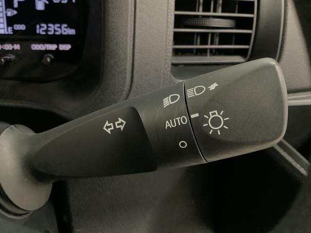 ハイゼットカーゴＤＸ　ＣＶＴ　ワンオーナー　前後コーナーセンサー　キーレス走行無制限１年保証　前後コーナーセンサー　ＣＶＴ車　ワンオーナー　オートマチックハイビーム　アイドリングストップ　横滑り防止装置　キーレスエントリー　オートライト　ヘッドライトレベライザー　ラジオ（兵庫県）の中古車