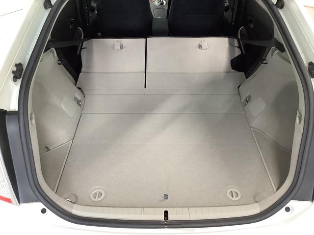 プリウスＳ　ワンオーナー　ナビ　ＥＴＣ　バックカメラ　スマートキー１年保証　ワンオーナー　ナビＴＶ　ＥＴＣ　バックカメラ　Ｂｌｕｅｔｏｏｔｈ　ＨＩＤヘッドライト　プッシュスタート　オートライト　オートエアコン　ドアバイザー　トノカバー　１５インチアルミホイール（兵庫県）の中古車