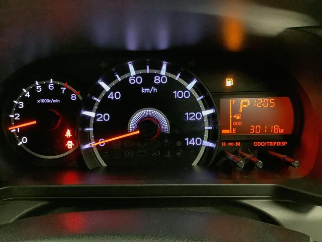 ムーヴL SAIII CDオーディオ 横滑り防止装置 キーレス走行無制限1年保証 キーレスエントリー CDオーディオ オートマチックハイビーム アイドリングストップ 横滑り防止装置 ドアバイザー ヘッドライトレベライザー 電動格納ドアミラー アクセサリーソケット(兵庫県)の中古車