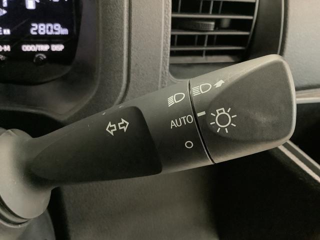 ハイゼットカーゴDX ワンオーナー CVT 前後コーナーセンサー キーレス走行無制限1年保証 前後コーナーセンサー CVT車 ワンオーナー オートマチックハイビーム キーレスエントリー アイドリングストップ 横滑り防止装置 オートライト ヘッドライトレベライザー ラジオ(兵庫県)の中古車