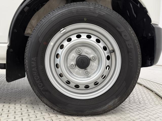 ハイゼットカーゴDX ワンオーナー CVT 前後コーナーセンサー キーレス走行無制限1年保証 前後コーナーセンサー CVT車 ワンオーナー オートマチックハイビーム キーレスエントリー アイドリングストップ 横滑り防止装置 オートライト ヘッドライトレベライザー ラジオ(兵庫県)の中古車