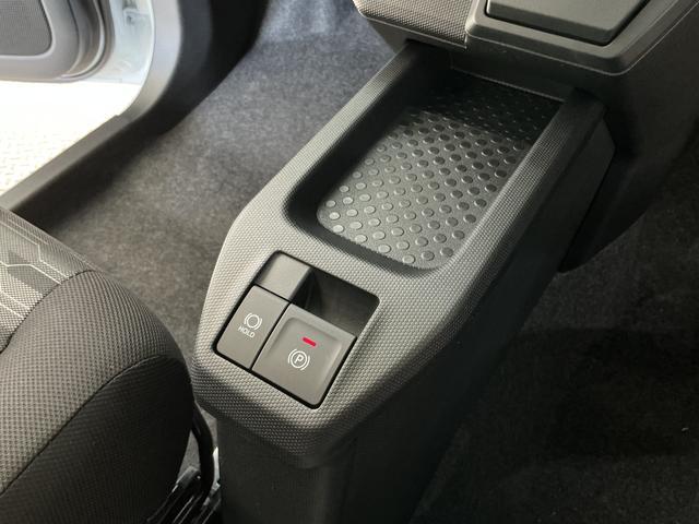 タフトＸ　９インチディスプレイオーディオ　前後コーナーセンサー１年保証　９インチディスプレイオーディオ　バックカメラ　前後コーナーセンサー　ＴＶ　ＵＳＢ接続　Ｂｌｕｅｔｏｏｔｈ　オートハイビーム　ＬＥＤヘッドライト　オートブレーキホールド　スカイフィールトップ（兵庫県）の中古車