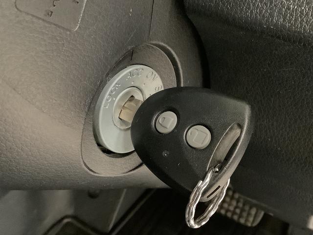 ハイゼットトラックジャンボＳＡIIIｔ　４ＷＤ　ＣＶＴ　ＣＤ　バックソナー走行無制限１年保証　４ＷＤ　バックソナー　ＭＴ車　ＣＤオーディオ　３方開　荷台作業灯　ゲートプロテクター　荷台マット　ＬＥＤヘッドライト　横滑り防止装置　オートライト　ヘッドライトレベライザー（兵庫県）の中古車