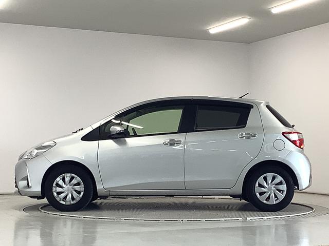 ヴィッツF セーフティーエディションIII ワンオーナー ナビTV1年保証 ワンオーナー 衝突軽減ブレーキ ナビTV バックカメラ 前後コーナーセンサー Bluetooth オートハイビーム LEDヘッドライト アイドリングストップ プッシュスタート 横滑り防止装置(兵庫県)の中古車