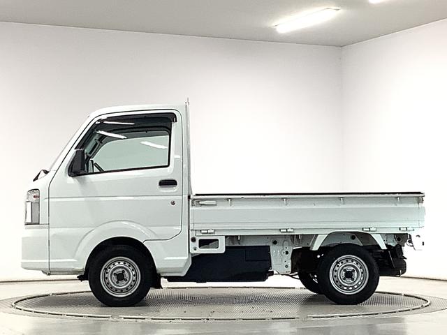 キャリイトラックＫＣエアコン・パワステ　４ＷＤ　５ＭＴ　ワンオーナー　３方開走行無制限１年保証　４ＷＤ　ワンオーナー　ＭＴ車　３方開　ゲートプロテクター　ドアバイザー　ヘッドライトレベライザー　ラジオ　シガーソケット　マニュアルエアコン　スペアタイヤ　バッテリーカバー（兵庫県）の中古車