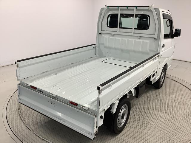 キャリイトラックＫＣエアコン・パワステ　４ＷＤ　５ＭＴ　ワンオーナー　３方開走行無制限１年保証　４ＷＤ　ワンオーナー　ＭＴ車　３方開　ゲートプロテクター　ドアバイザー　ヘッドライトレベライザー　ラジオ　シガーソケット　マニュアルエアコン　スペアタイヤ　バッテリーカバー（兵庫県）の中古車