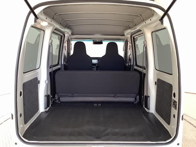 ハイゼットカーゴデラックスＳＡIII　ＡＴ　ナビ　ＥＴＣ　コーナーセンサー１年保証　ＡＴ車　ナビ　ＵＳＢ　ＥＴＣ　リアコーナーセンサー　フルセグＴＶ　Ｂｌｕｅｔｏｏｔｈ　オートマチックハイビーム　ＬＥＤヘッドライト　キーレス　横滑り防止装置　オートライト　ドアバイザー（兵庫県）の中古車