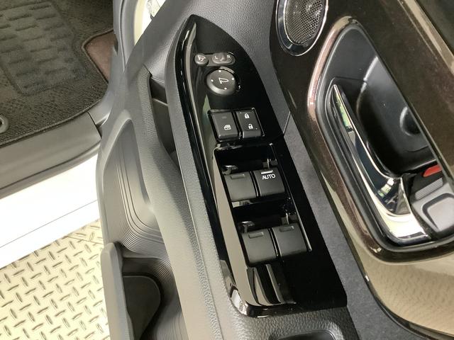 N−BOXカスタムG・Lターボホンダセンシング ワンオーナー 8インチナビTV1年保証 ワンオーナー 8インチナビTV ETC バックカメラ 衝突軽減ブレーキ アダプティブクルーズコントロール 両側電動スライドドア パドルシフト Bluetooth 15インチアルミホイール(兵庫県)の中古車