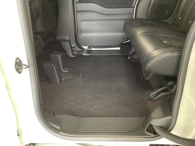 N−BOXカスタムG・Lターボホンダセンシング ワンオーナー 8インチナビTV1年保証 ワンオーナー 8インチナビTV ETC バックカメラ 衝突軽減ブレーキ アダプティブクルーズコントロール 両側電動スライドドア パドルシフト Bluetooth 15インチアルミホイール(兵庫県)の中古車