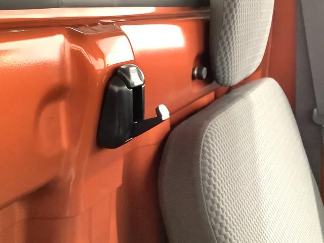 ハイゼットトラックエクストラＳＡIIIｔ　４ＷＤ　ＡＴ　ナビＴＶ　バックカメラ１年保証　４ＷＤ　ナビＴＶ　バックカメラ　バックソナー　ＡＴ車　Ｂｌｕｅｔｏｏｔｈ　３方開　荷台作業灯　ゲートプロテクター　ＬＥＤヘッドライト　キーレスエントリー　横滑り防止装置　オートライト（兵庫県）の中古車