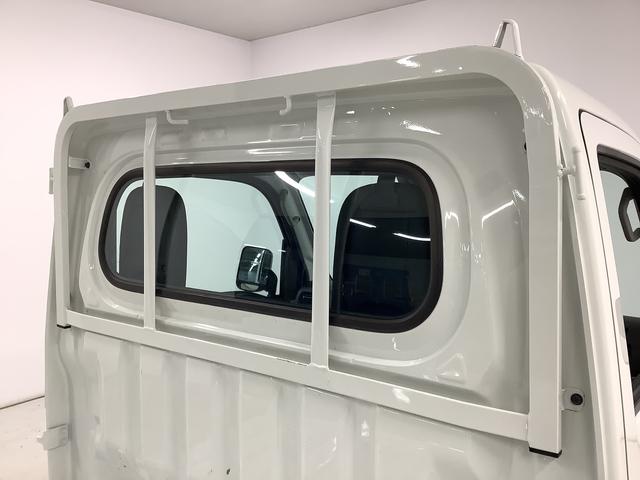 ハイゼットトラックスタンダード　４ＷＤ　ＣＶＴ　前後コーナーセンサー　３方開走行無制限１年保証　前後コーナーセンサー　４ＷＤ　ＣＶＴ車　３方開　アイドリングストップ　横滑り防止装置　オートライト　ヘッドライトレベライザー　アクセサリーソケット　スペアタイヤ（兵庫県）の中古車