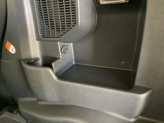 トールカスタムＧ　ＳＡII　９インチナビＴＶ　ＥＴＣ　全方位カメラ１年保証　９インチナビＴＶ　全方位カメラ　ＥＴＣ　クルーズコントロール　両側電動スライドドア　Ｂｌｕｅｔｏｏｔｈ　ＬＥＤヘッドライト　クラッツィオシートカバー　１４インチ純正アルミホイール（兵庫県）の中古車