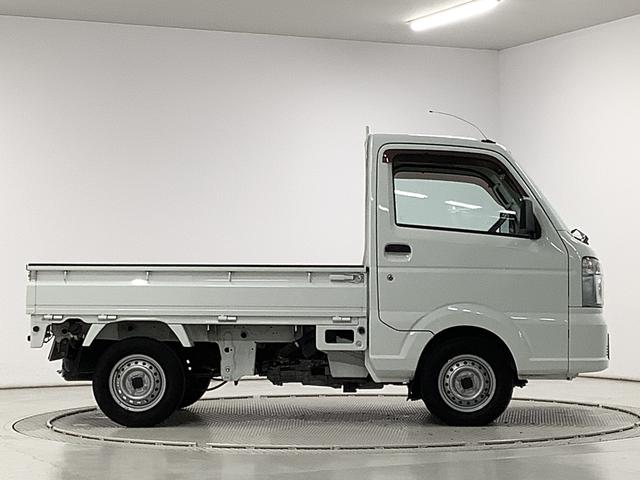 ＮＴ１００クリッパートラックＤＸ　５ＭＴ　ワンオーナー　３方開　ゲートプロテクター走行無制限１年保証　ＭＴ車　ワンオーナー　３方開　ゲートプロテクター　ドアバイザー　ヘッドライトレベライザー　アクセサリーソケット　スペアタイヤ　ラジオ　マニュアルエアコン　バッテリーカバー（兵庫県）の中古車