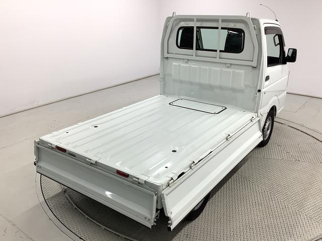 ＮＴ１００クリッパートラックＤＸ　５ＭＴ　ワンオーナー　３方開　ゲートプロテクター走行無制限１年保証　ＭＴ車　ワンオーナー　３方開　ゲートプロテクター　ドアバイザー　ヘッドライトレベライザー　アクセサリーソケット　スペアタイヤ　ラジオ　マニュアルエアコン　バッテリーカバー（兵庫県）の中古車