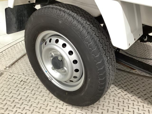 ＮＴ１００クリッパートラックＤＸ　５ＭＴ　ワンオーナー　３方開　ゲートプロテクター走行無制限１年保証　ＭＴ車　ワンオーナー　３方開　ゲートプロテクター　ドアバイザー　ヘッドライトレベライザー　アクセサリーソケット　スペアタイヤ　ラジオ　マニュアルエアコン　バッテリーカバー（兵庫県）の中古車