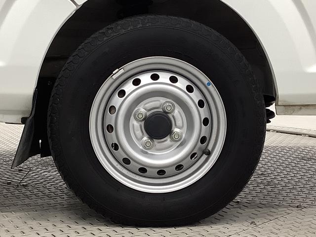 ＮＴ１００クリッパートラックＤＸ　５ＭＴ　ワンオーナー　３方開　ゲートプロテクター走行無制限１年保証　ＭＴ車　ワンオーナー　３方開　ゲートプロテクター　ドアバイザー　ヘッドライトレベライザー　アクセサリーソケット　スペアタイヤ　ラジオ　マニュアルエアコン　バッテリーカバー（兵庫県）の中古車