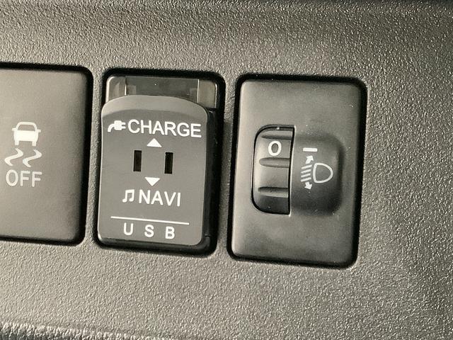 ハイゼットトラックエクストラＳＡIIIｔ　４ＷＤ　ＣＶＴ　ＬＥＤヘッドライト走行無制限１年保証　ＬＥＤヘッドライト　４ＷＤ　ＣＶＴ車　３方開　荷台作業灯　ゲートプロテクター　荷台マット　キーレス　横滑り防止装置　ドアバイザー　ヘッドライトレベライザー　シート間マルチポケット（兵庫県）の中古車