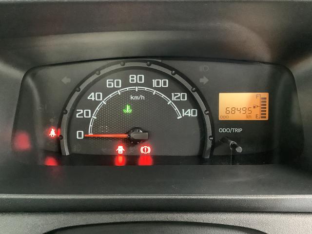 ハイゼットトラックスタンダード　５ＭＴ　ワンオーナー　ＣＤオーディオ　ＥＴＣ走行無制限１年保証　ワンオーナー　ＭＴ車　ＣＤオーディオ　ＥＴＣ　３方開　ドアバイザー　ヘッドライトレベライザー　アクセサリーソケット　マニュアルエアコン　スペアタイヤ　マッドガード　バッテリーカバー（兵庫県）の中古車