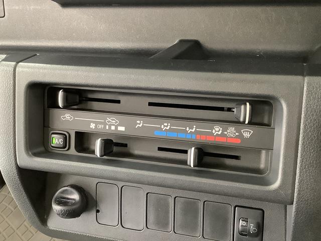 ハイゼットトラックスタンダード　５ＭＴ　ワンオーナー　ＣＤオーディオ　ＥＴＣ走行無制限１年保証　ワンオーナー　ＭＴ車　ＣＤオーディオ　ＥＴＣ　３方開　ドアバイザー　ヘッドライトレベライザー　アクセサリーソケット　マニュアルエアコン　スペアタイヤ　マッドガード　バッテリーカバー（兵庫県）の中古車