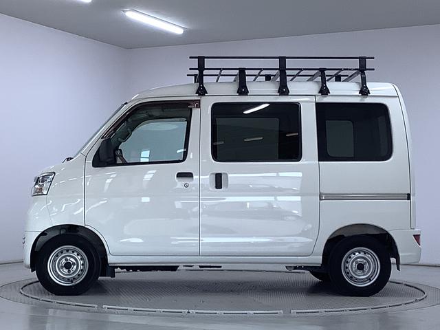 ハイゼットカーゴデラックスSAIII ETC リアコーナーセンサー キーレス走行無制限1年保証 リアコーナーセンサー ETC ルーフキャリア LEDヘッドライト アイドリングストップ キーレスエントリー 横滑り防止装置 オートライト ドアバイザー システムバー フォグランプ(兵庫県)の中古車