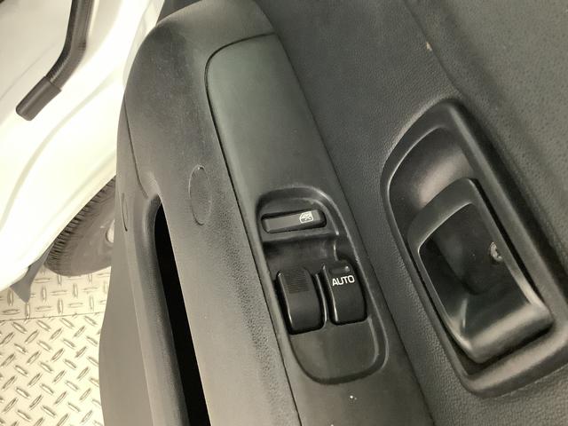 ハイゼットカーゴデラックスSAIII ETC リアコーナーセンサー キーレス走行無制限1年保証 リアコーナーセンサー ETC ルーフキャリア LEDヘッドライト アイドリングストップ キーレスエントリー 横滑り防止装置 オートライト ドアバイザー システムバー フォグランプ(兵庫県)の中古車