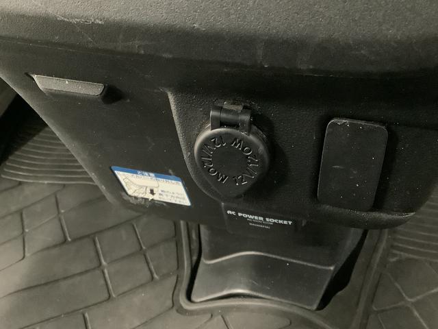 ハイゼットカーゴデラックスSAIII ETC リアコーナーセンサー キーレス走行無制限1年保証 リアコーナーセンサー ETC ルーフキャリア LEDヘッドライト アイドリングストップ キーレスエントリー 横滑り防止装置 オートライト ドアバイザー システムバー フォグランプ(兵庫県)の中古車