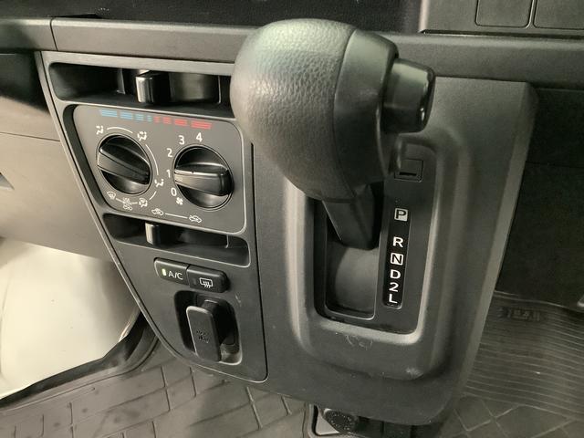 ハイゼットカーゴデラックスSAIII ETC リアコーナーセンサー キーレス走行無制限1年保証 リアコーナーセンサー ETC ルーフキャリア LEDヘッドライト アイドリングストップ キーレスエントリー 横滑り防止装置 オートライト ドアバイザー システムバー フォグランプ(兵庫県)の中古車