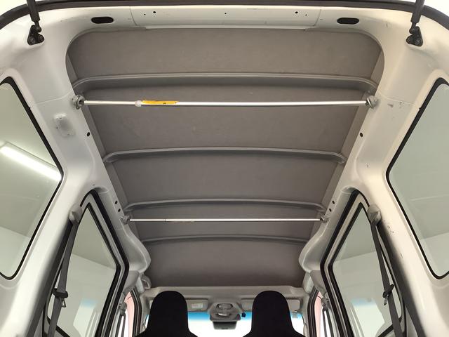 ハイゼットカーゴデラックスSAIII ETC リアコーナーセンサー キーレス走行無制限1年保証 リアコーナーセンサー ETC ルーフキャリア LEDヘッドライト アイドリングストップ キーレスエントリー 横滑り防止装置 オートライト ドアバイザー システムバー フォグランプ(兵庫県)の中古車