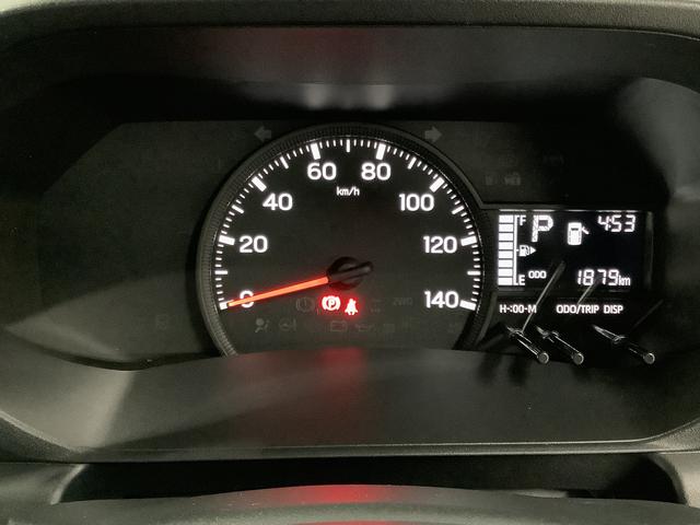 ハイゼットトラックスタンダード　ＣＶＴ　前後コーナーセンサー　横滑り防止装置走行無制限１年保証　前後コーナーセンサー　ＣＶＴ車　３方開　オートマチックハイビーム　アイドリングストップ　横滑り防止装置　オートライト　ヘッドライトレベライザー　アクセサリーソケット　ラジオ（兵庫県）の中古車