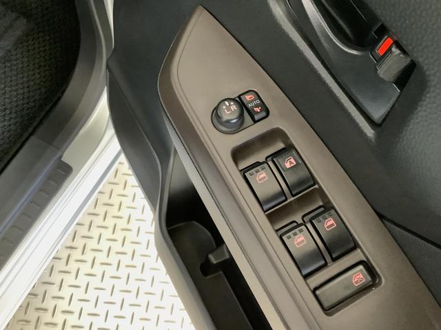 トールＸ　ナビ　ＥＴＣ　バックカメラ　コーナーセンサー　片側電動走行無制限１年保証　片側電動スライドドア　ナビ　ＥＴＣ　バックカメラ　前後コーナーセンサー　ＤＶＤ　オートマチックハイビーム　アイドリングストップ　プッシュスタート　横滑り防止装置　オートライト（兵庫県）の中古車