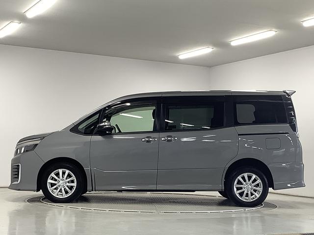 ヴォクシーＺＳ　煌II　４ＷＤ　ナビ　ＥＴＣ　バックカメラ　両側電動１年保証　４ＷＤ　ナビＴＶ　バックカメラ　ＥＴＣ　両側電動スライドドア　Ｂｌｕｅｔｏｏｔｈ　ＬＥＤヘッドライト　プッシュスタート　横滑り防止装置　３列シート　８人乗り　１６インチアルミホイール（兵庫県）の中古車