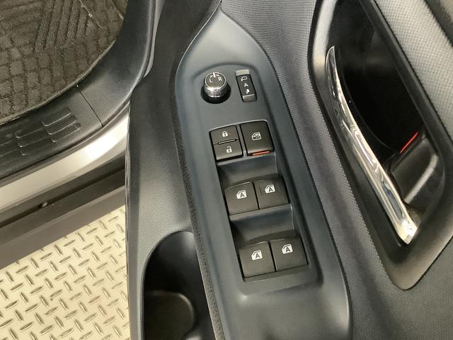 ヴォクシーＺＳ　煌II　４ＷＤ　ナビ　ＥＴＣ　バックカメラ　両側電動１年保証　４ＷＤ　ナビＴＶ　バックカメラ　ＥＴＣ　両側電動スライドドア　Ｂｌｕｅｔｏｏｔｈ　ＬＥＤヘッドライト　プッシュスタート　横滑り防止装置　３列シート　８人乗り　１６インチアルミホイール（兵庫県）の中古車