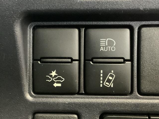 ヴォクシーＺＳ　煌II　４ＷＤ　ナビ　ＥＴＣ　バックカメラ　両側電動１年保証　４ＷＤ　ナビＴＶ　バックカメラ　ＥＴＣ　両側電動スライドドア　Ｂｌｕｅｔｏｏｔｈ　ＬＥＤヘッドライト　プッシュスタート　横滑り防止装置　３列シート　８人乗り　１６インチアルミホイール（兵庫県）の中古車